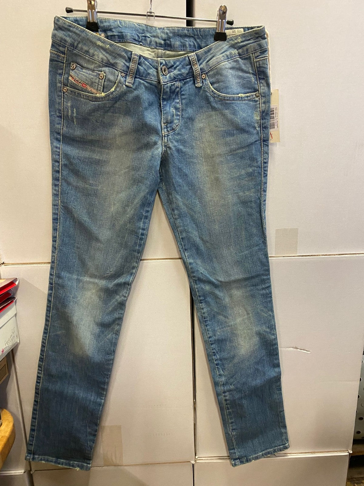 Diesel Jeans 16 Jahre Mädchen Straight Leg, schmal geschnitten