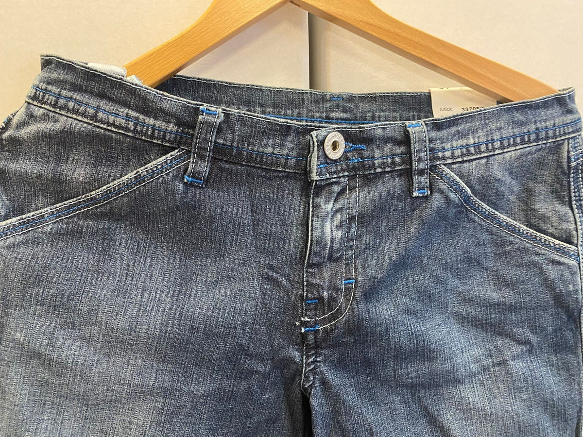 Diesel Jeans BOOTCUT leicht ausgestellt, Mädchen 12 Jahre Gr 152/158